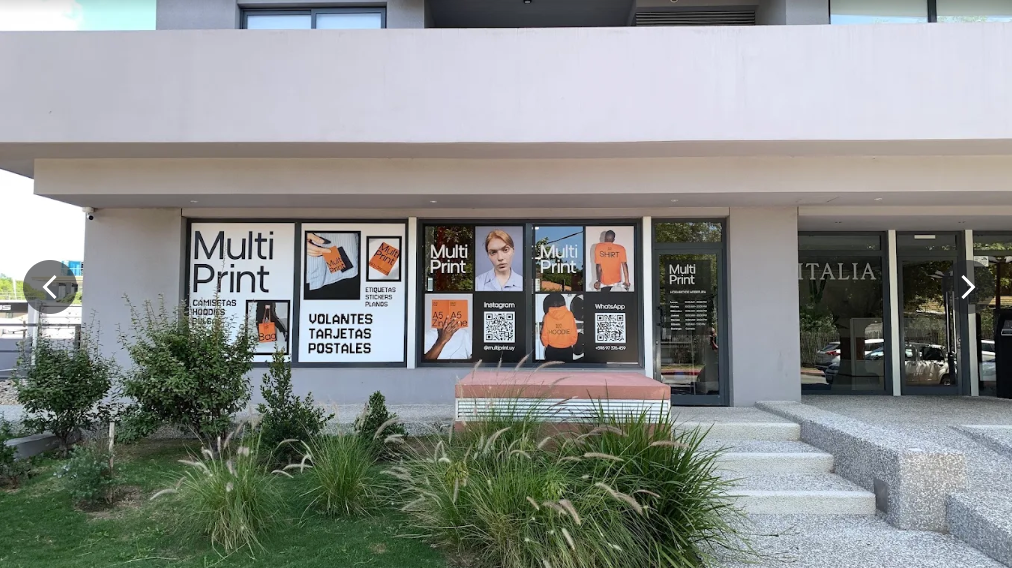 Vidriera MultiPrint en Torre Italia, Maldonado